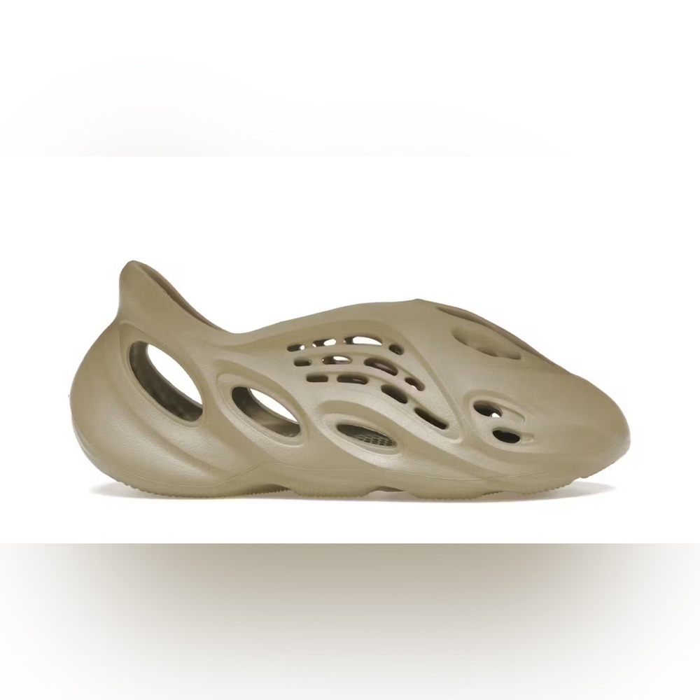 Yeezy Foam RNR